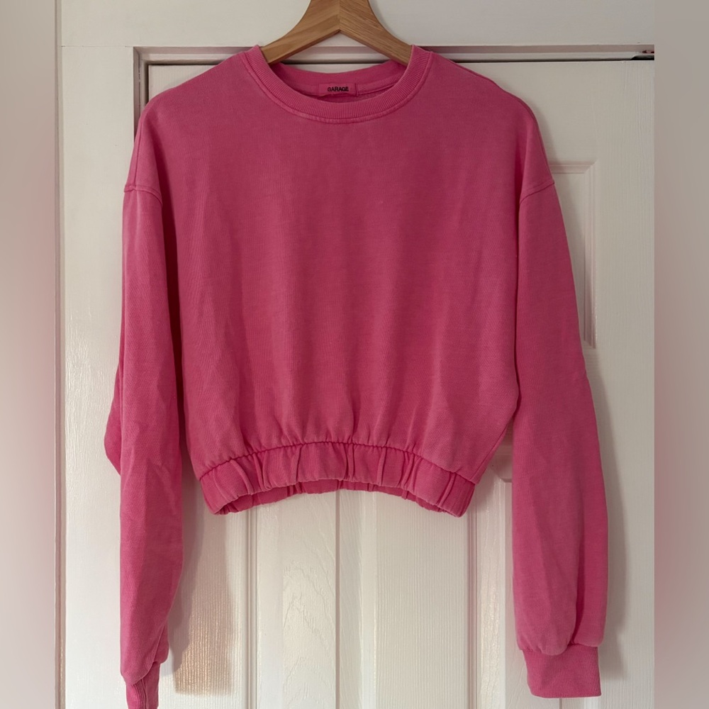Garage Women's Pink Cropped Sweatshirt Size XS‎ EUC